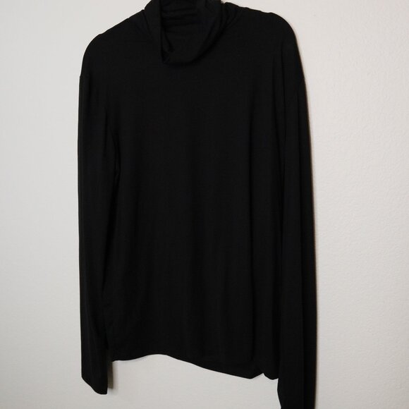 Long Sleeve Turtle Neck - Picture 1 of 3